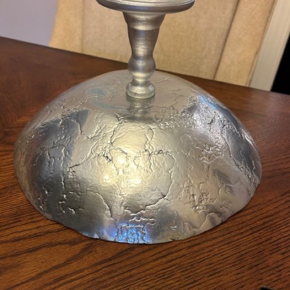 Vintage white and silver raised pedestal decorative bowl - Picture 5 of 5